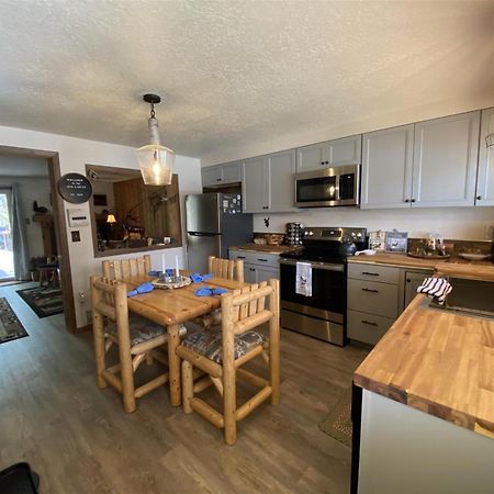 Villa Hook And Antler West Yellowstone Esterno foto